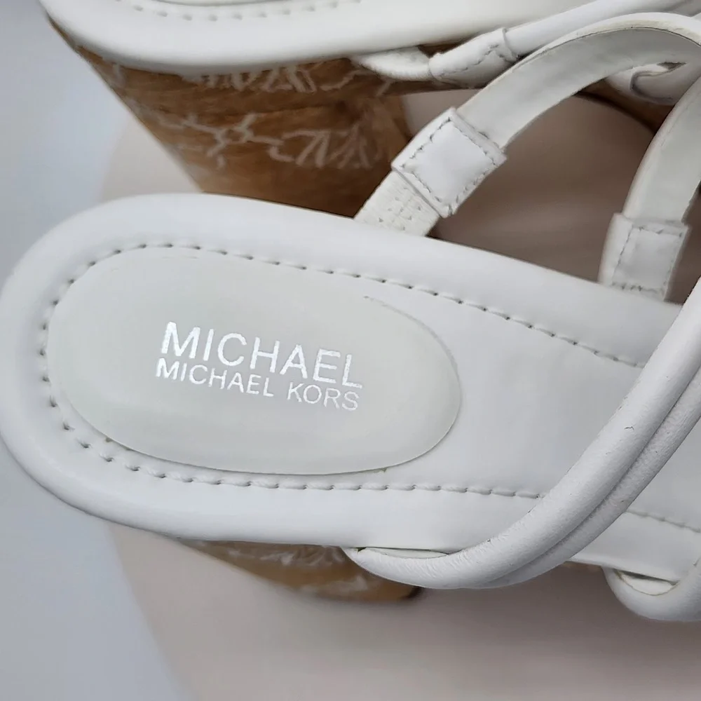 NEW Michael Kors Corrine Platform Leather Chain Sandals White Women's Size 8.5M